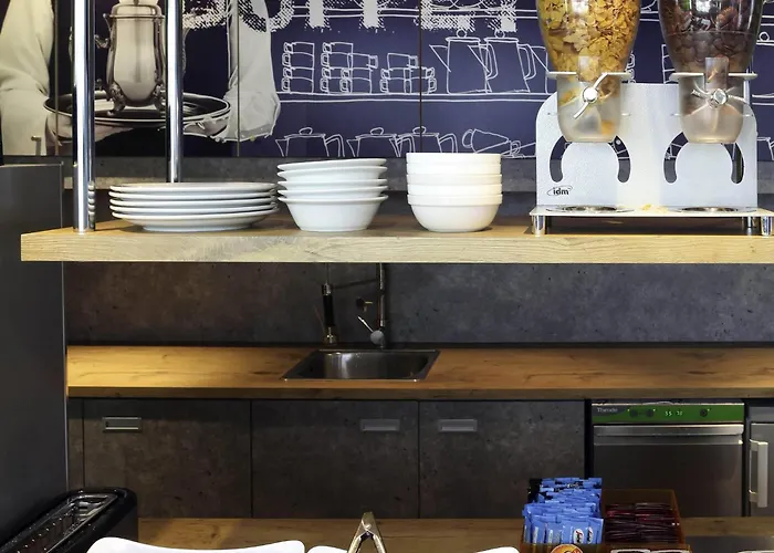 酒店 南希中心宜必思快捷酒店 南锡