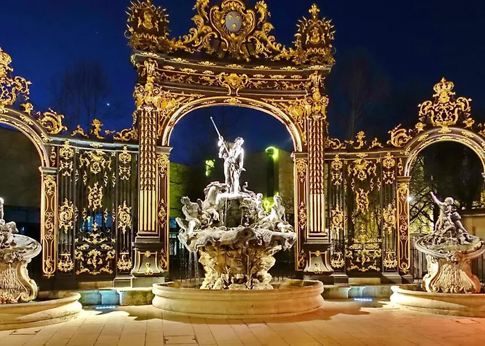 南希中心宜必思快捷酒店 2*